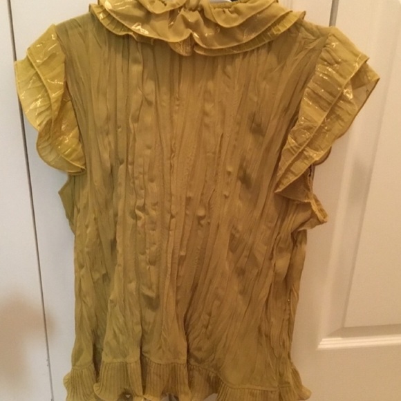 RUNWAY PARIS Olive Metallic Ruffled Top BNWOT - Picture 2 of 12